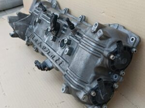 Genuine Right Cylinder Head Cover 3.0L V6 318089 F
