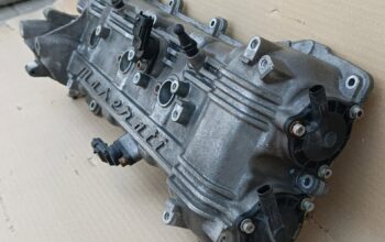 Genuine Right Cylinder Head Cover 3.0L V6 318089 F