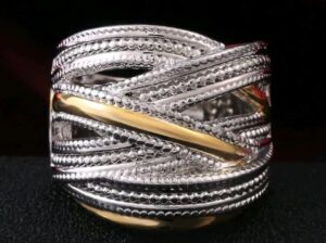 Trendy 1pc Fashionable Criss Cross Layered Ring