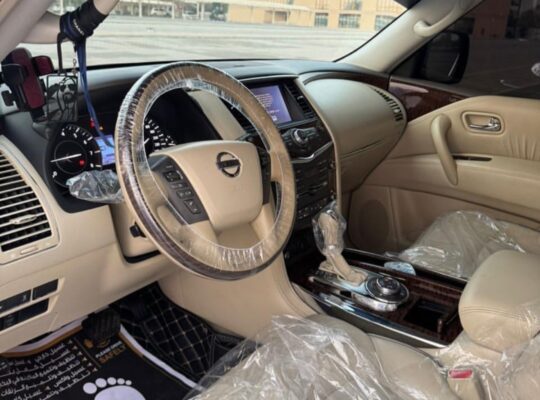 Nissan patrol LE 2014 Gcc for sale