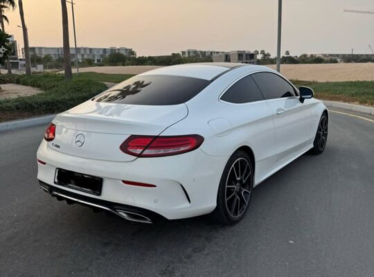 Mercedes C200 coupe 2019 Gcc for sale
