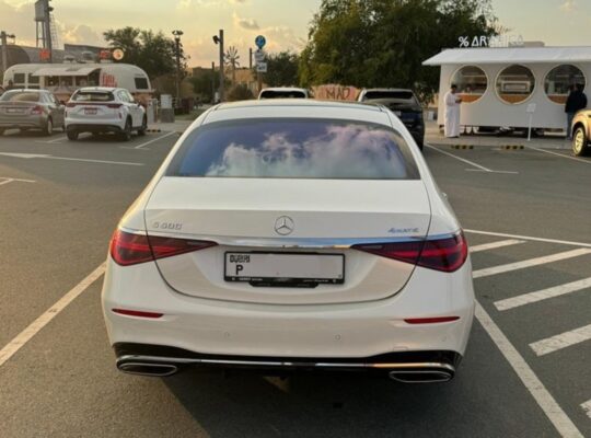 Mercedes S500 fully loaded 4matic Gcc 2021