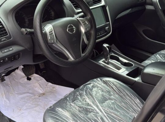Nissan Altima SR 2017 USA imported