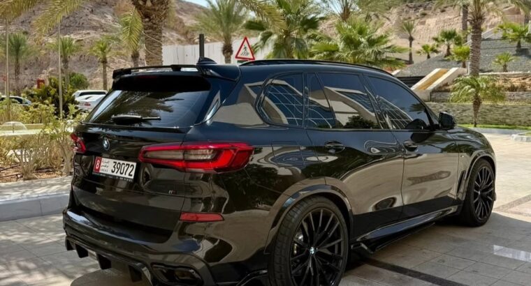 BMW X5 50i full option 2019 Gcc for sale