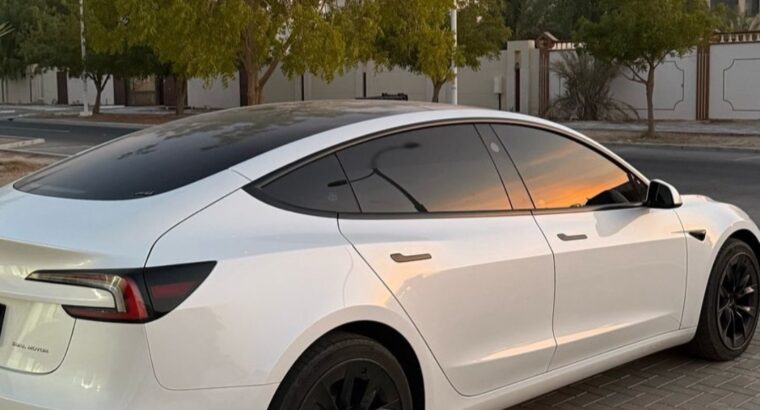 Tesla model 3 long range 2024 Gcc for sale