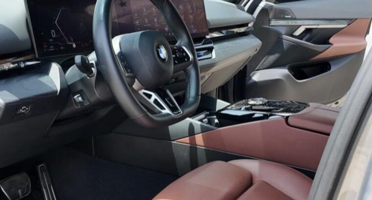 BMW 520i M kit 2024 Gcc in perfect condition