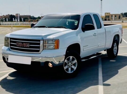Gmc sierra SLE 2013 Gcc for sale