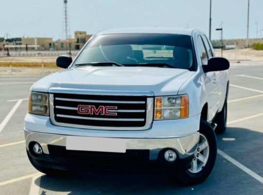 Gmc sierra SLE 2013 Gcc for sale