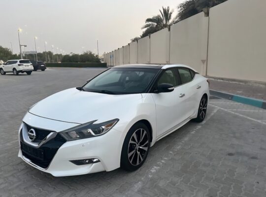 Nissan Maxima SV 2018 Gcc for sale