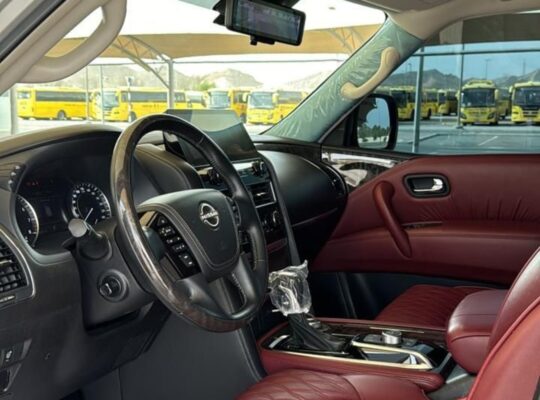 Nissan patrol platinum 2022 Gcc for sale