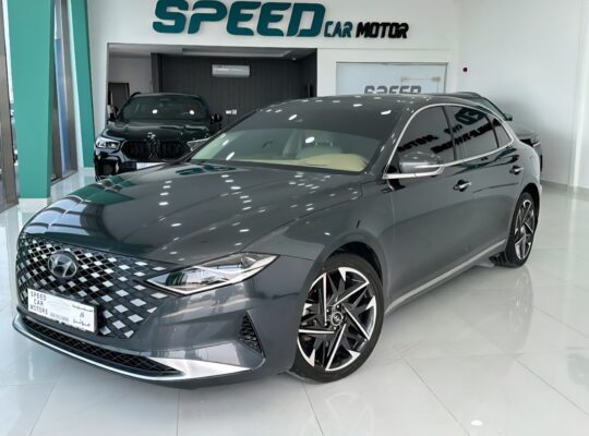 Hyundai Azera full option 2023 Gcc for sale