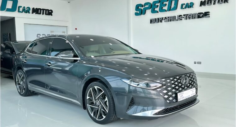 Hyundai Azera full option 2023 Gcc for sale