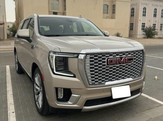 Gmc Youkon Denali 2022 Gcc fully loaded