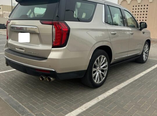 Gmc Youkon Denali 2022 Gcc fully loaded