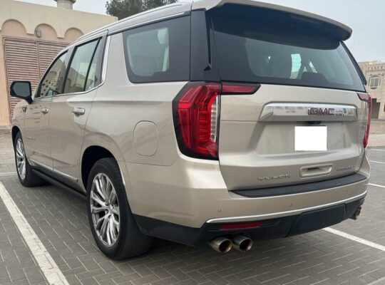 Gmc Youkon Denali 2022 Gcc fully loaded