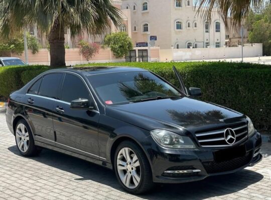 Mercedes C200 Avantgrarde 2014 Gcc