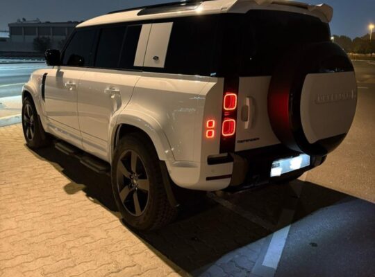 Land rover defender HSE 2024 Gcc for sale