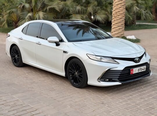 Toyota Camry sport 2023 Gcc fully loaded
