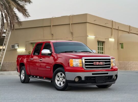 Gmc sierra SLE 2012 Gcc for sale