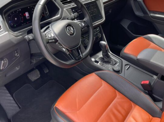 Volkswagen Tiguan full option 2020 Gcc
