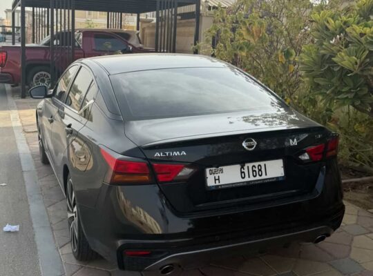 Nissan Altima SR 2021 Gcc for sale