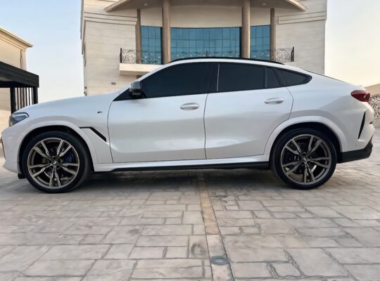 BMW X6 full option 50i Gcc 2021 for sale