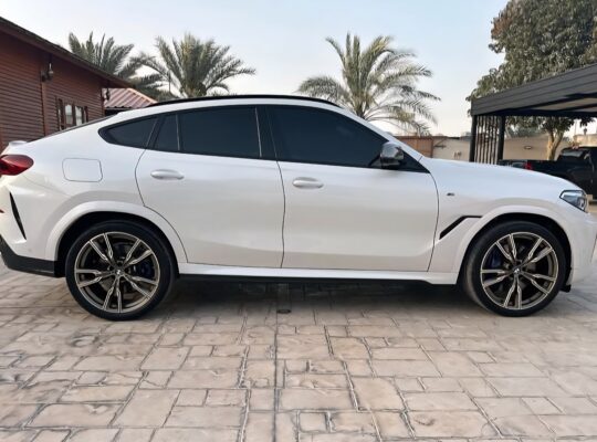 BMW X6 full option 50i Gcc 2021 for sale