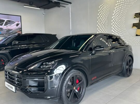 Porsche Cayenne GTS full option 2025 Gcc