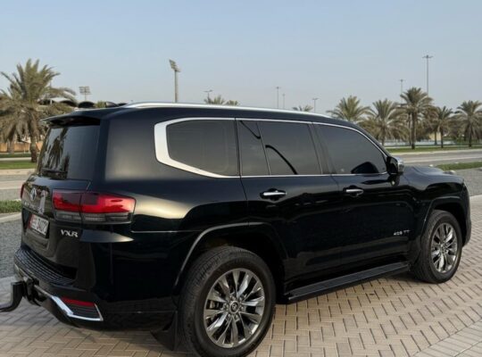 Toyota Land cruiser VXR Twin turbo 2023 Gcc