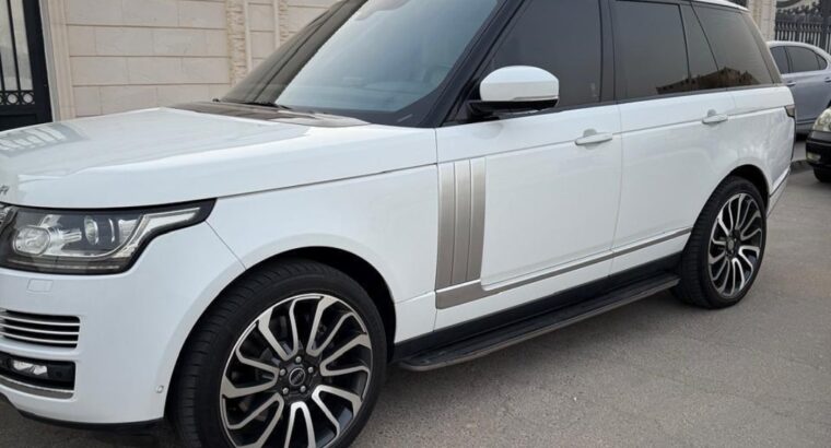 Range Rover vouge SE 2013 Gcc for sale