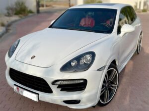 Porsche Cayenne GTS 2014 Gcc full option