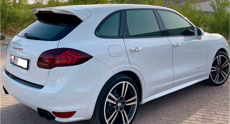 Porsche Cayenne GTS 2014 Gcc full option