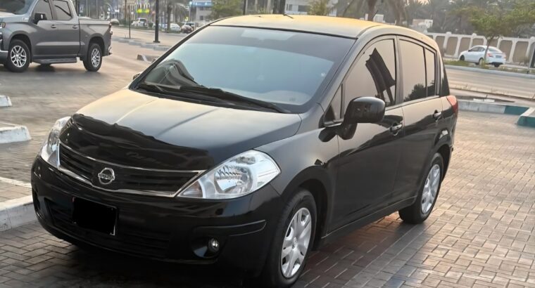 Nissan Tiida Hatchback 2011 for sale