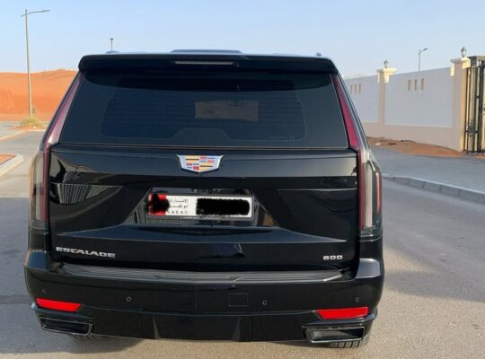 Cadillac Escalade 800 full option 2023 Gcc