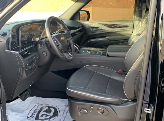 Cadillac Escalade 800 full option 2023 Gcc