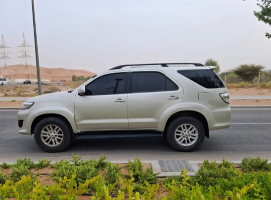 Toyota Fortuner 2014 Gcc full option