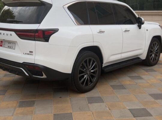 Lexus Lx600 F sport full option 2022 Gcc