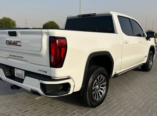 Gmc sierra AT4 2021 Gcc in good condition