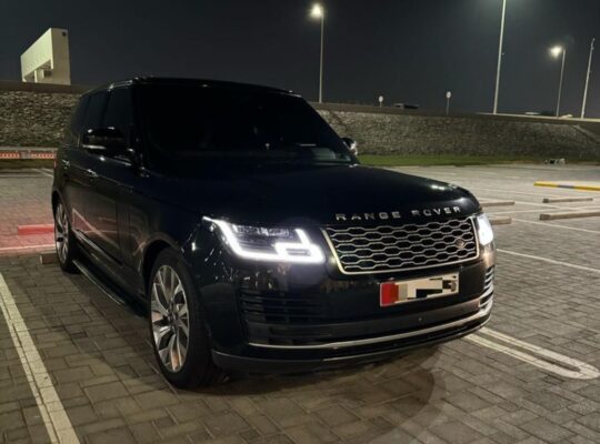 Range Rover vouge SE 2018 Gcc full option