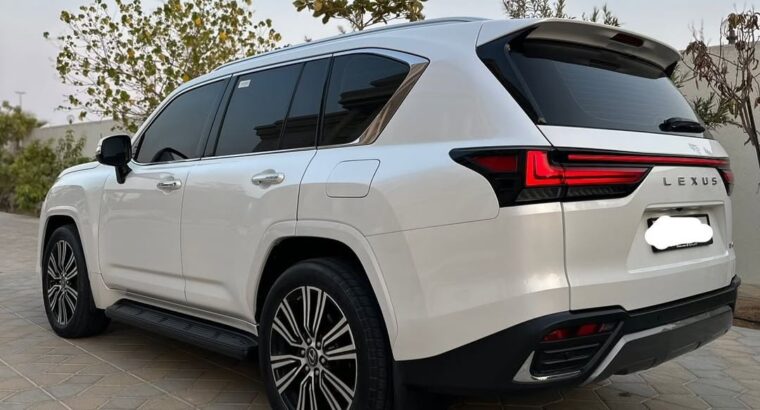 Lexus LX600 Signature 2023 Gcc in perfect conditio