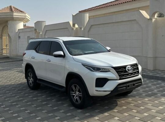 Toyota Fortuner Exr Gcc 2024 Gcc for sale