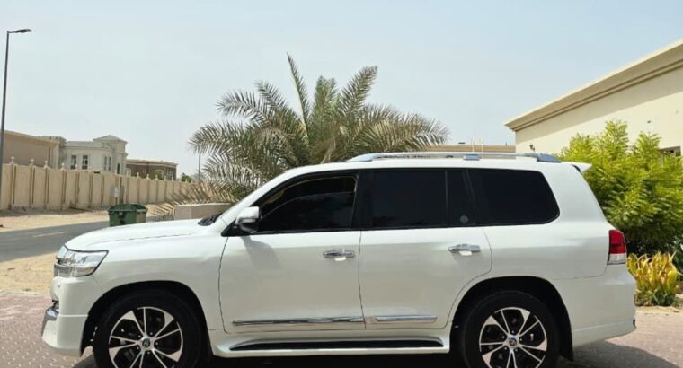 Toyota Land cruiser GXR 2016 Gcc for sale