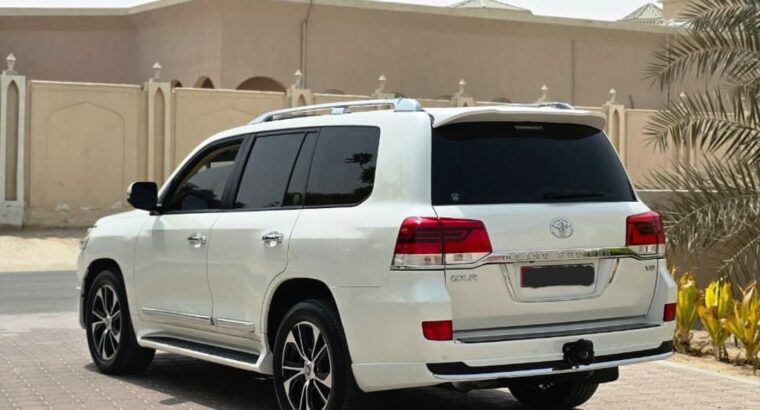 Toyota Land cruiser GXR 2016 Gcc for sale