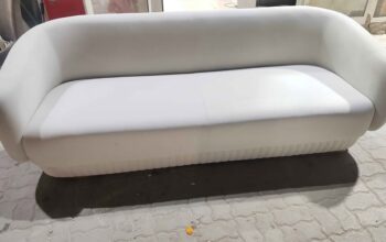 Sofa 3 seater excellent condition for sale