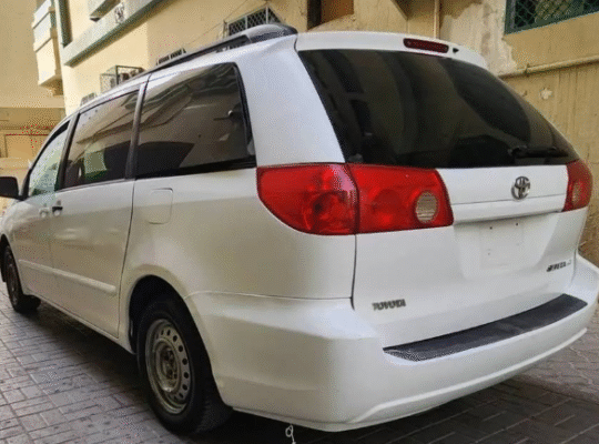 Toyota sienna 2009 In good condition for sale