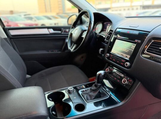 Volkswagen Touareg 2015 GCC in good condition for