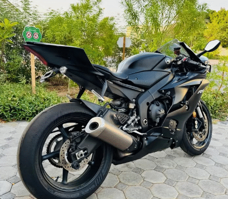Yamaha R6 2020 In excellent condition for sale