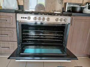 Midea gas cooker is ready for sale
