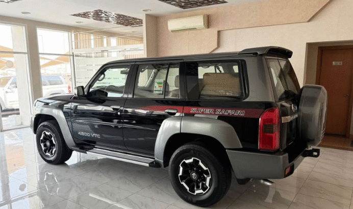 Nissan patrol super Safari 2021 excellent conditio