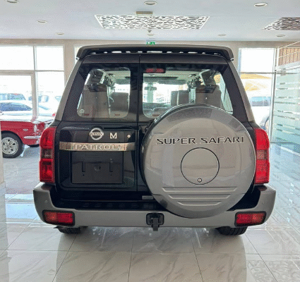 Nissan patrol super Safari 2021 excellent conditio